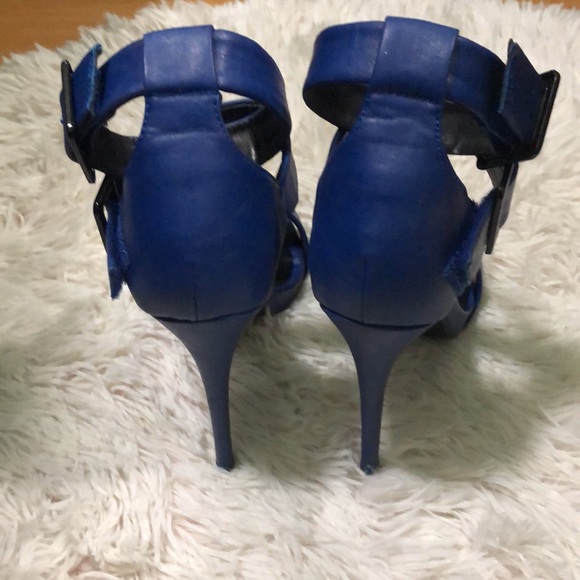 Nice heels - Picture 8 of 15